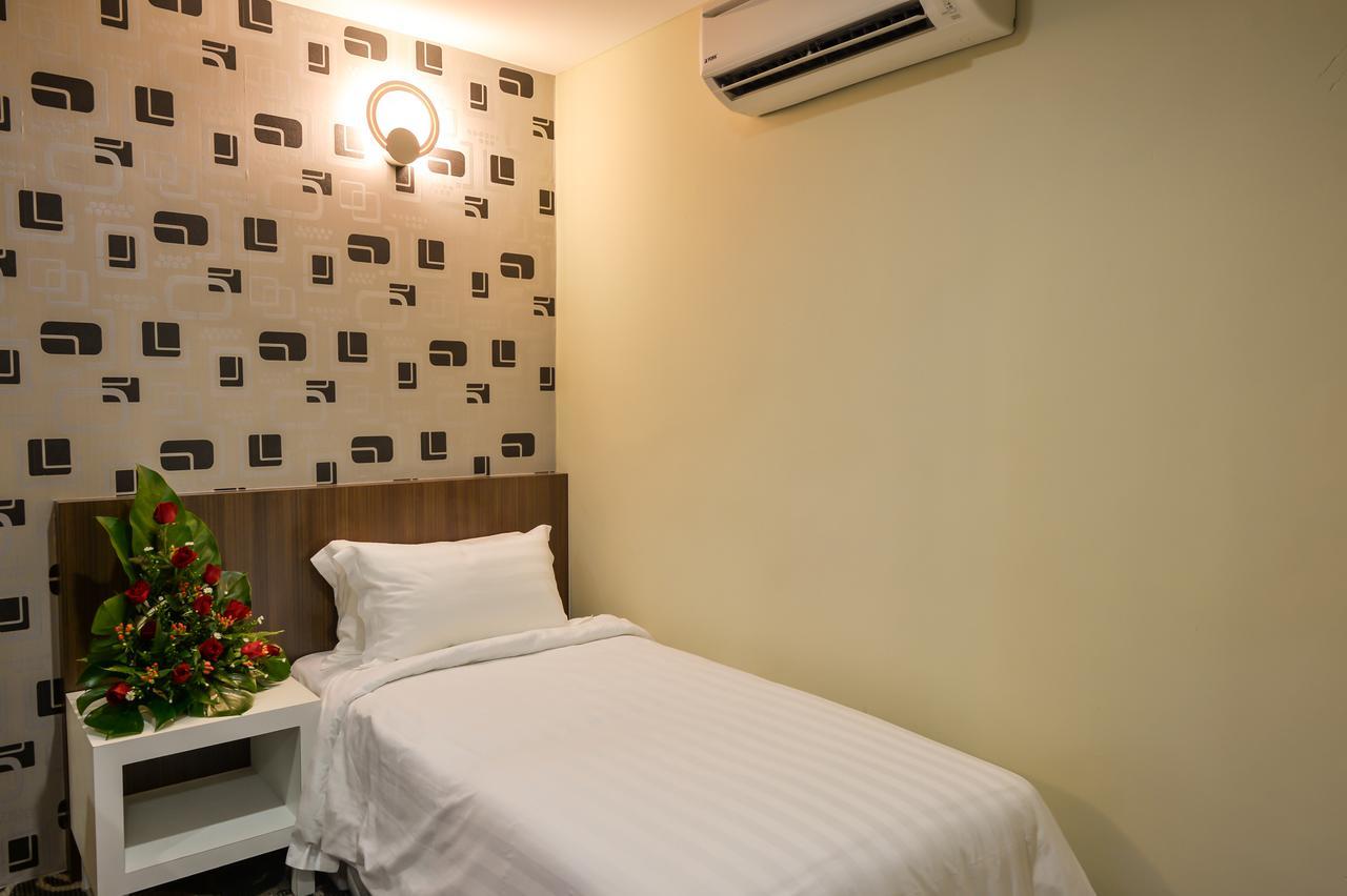 De Champs Hotel Kuantan Exterior photo